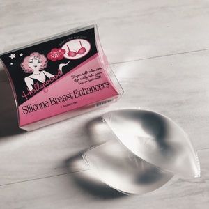 *NEW Hollywood Secrets silicone breast enhancers